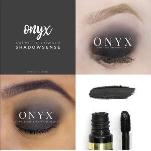 NWT onyx eyeshadow made by senegence